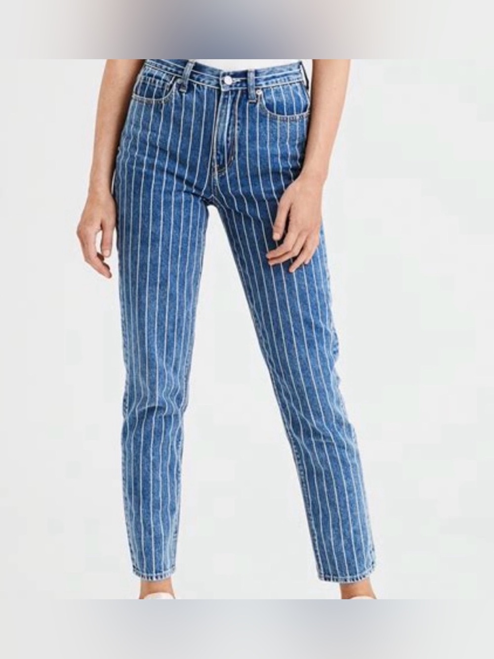American Eagle Pinstripe High Rise Mom Jeans
Size 0 EUC